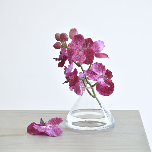 ❤購入時32万円❤作家物パンフラワーモチーフ四季の花束オリジナルデザイン❤超美品 咲き続けるバンダ(蘭 フクシャパープル) マジカルウォーター 癒しの