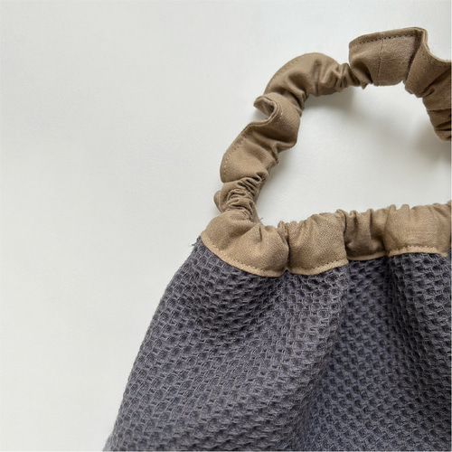 なまえ刺繍入り +* ワッフル生地 +* タオルエプロン／おりこうエプロン