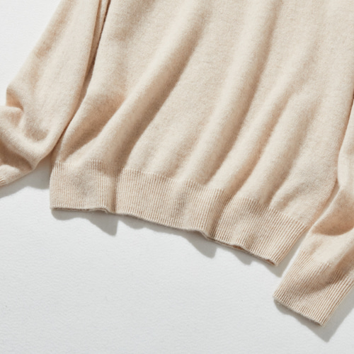 やわらかい繊維から生まれる最高の心地良さ カシミヤ100％ ボトル