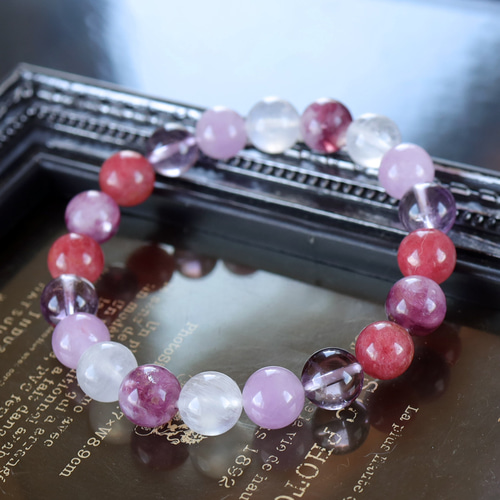 ブルームーンストーンとロードライドガーネットのブレスレット 4632227743fc9740fc5deefbf12ecf