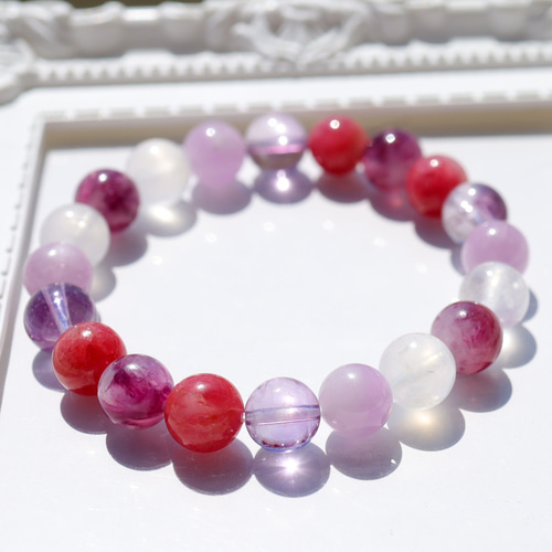 濃色ロードナイトシリカとクンツァイトとブルームーンストーンと