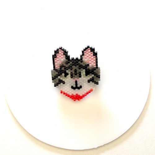 デリカビーズ織りブローチ 猫ちゃんモチーフ ブローチ hiro-asu 通販