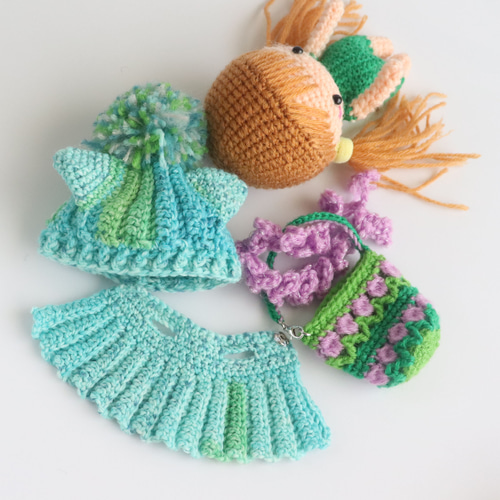 ごんちゃん様　あみぐるみ　帽子など ごんちゃん様 立ち姿あみぐるみ5〜6㎝ 豚 ごんちゃん様 立ち姿