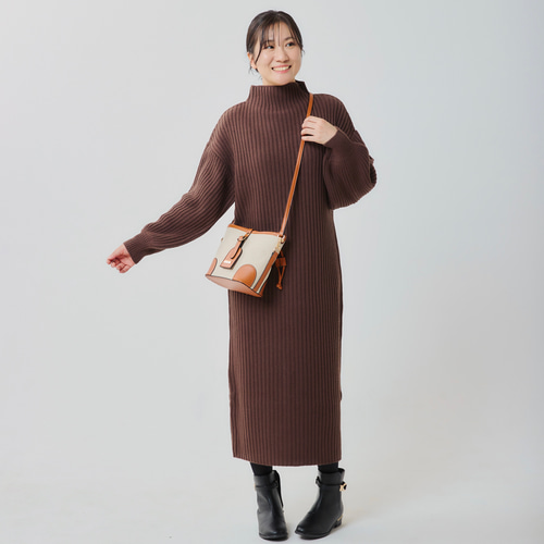 楽ちん1枚でコーデが完成】 ぽわん袖のニットワンピース ブラウン FREE