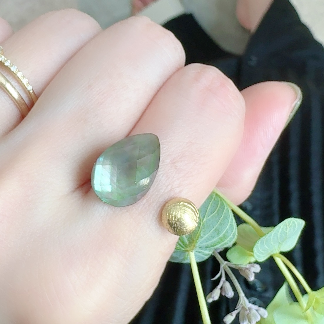 【宇宙からの贈り物】ブラックタイガーアイ x メテオライトのフォークリング