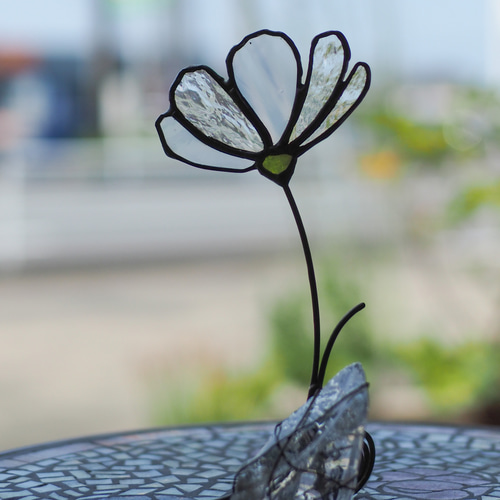 コスモス・ 白(B )」ステンドグラス・アンティークガラス・ダルガラス