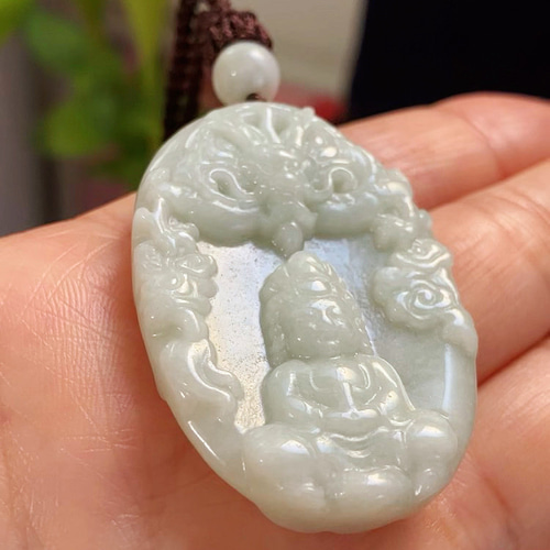 翡翠 天然石 観音菩薩 翡翠ネックレス 翡翠ペンダント