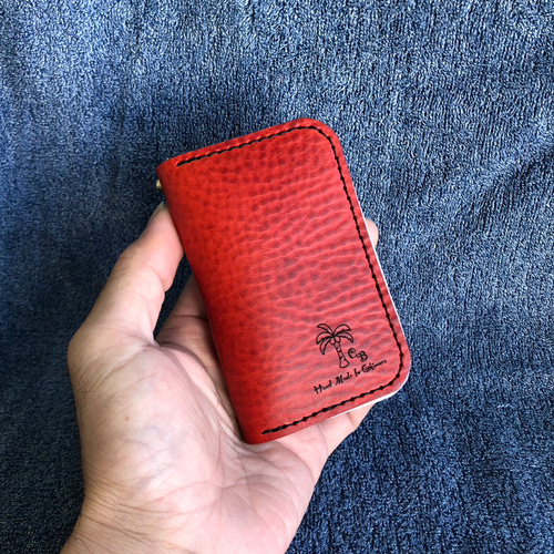 革 スリムな4連タイプのキーケース カードポケット付き AMAZZONIA