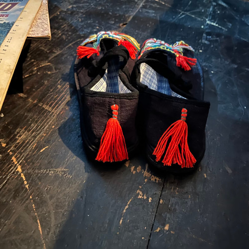 黒虎手刺繍コットンシューズ純粋な手作りハンドメイド スリッポン 