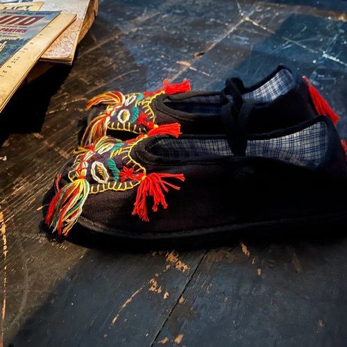 黒虎手刺繍コットンシューズ純粋な手作りハンドメイド スリッポン 
