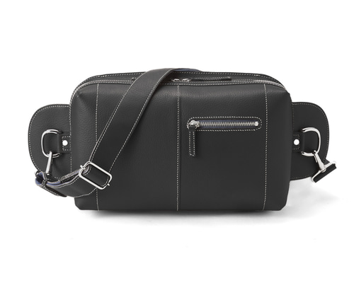 ボディバッグ 本革 タブレットが入る斜めがけバッグ A5/B5サイズ