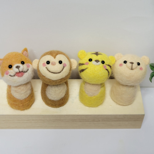 ꕤAiraꕤ　羊毛フェルト　マスコット ꕤAiraꕤ様 羊毛フェルト