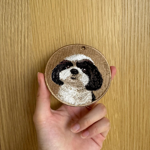 キーホルダー 刺繍 シーズー 犬 キーチェーン ペット 白黒 プレゼント