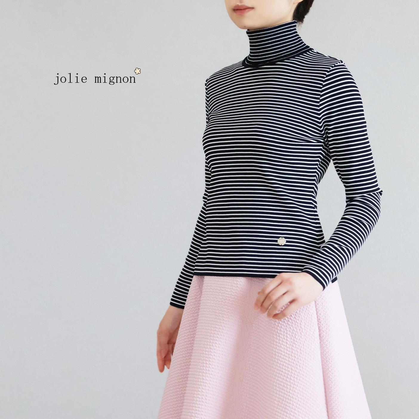 【3サイズから選べる◎】ボーダータートル ストレッチプルオーバー【ブラック×ホワイト】