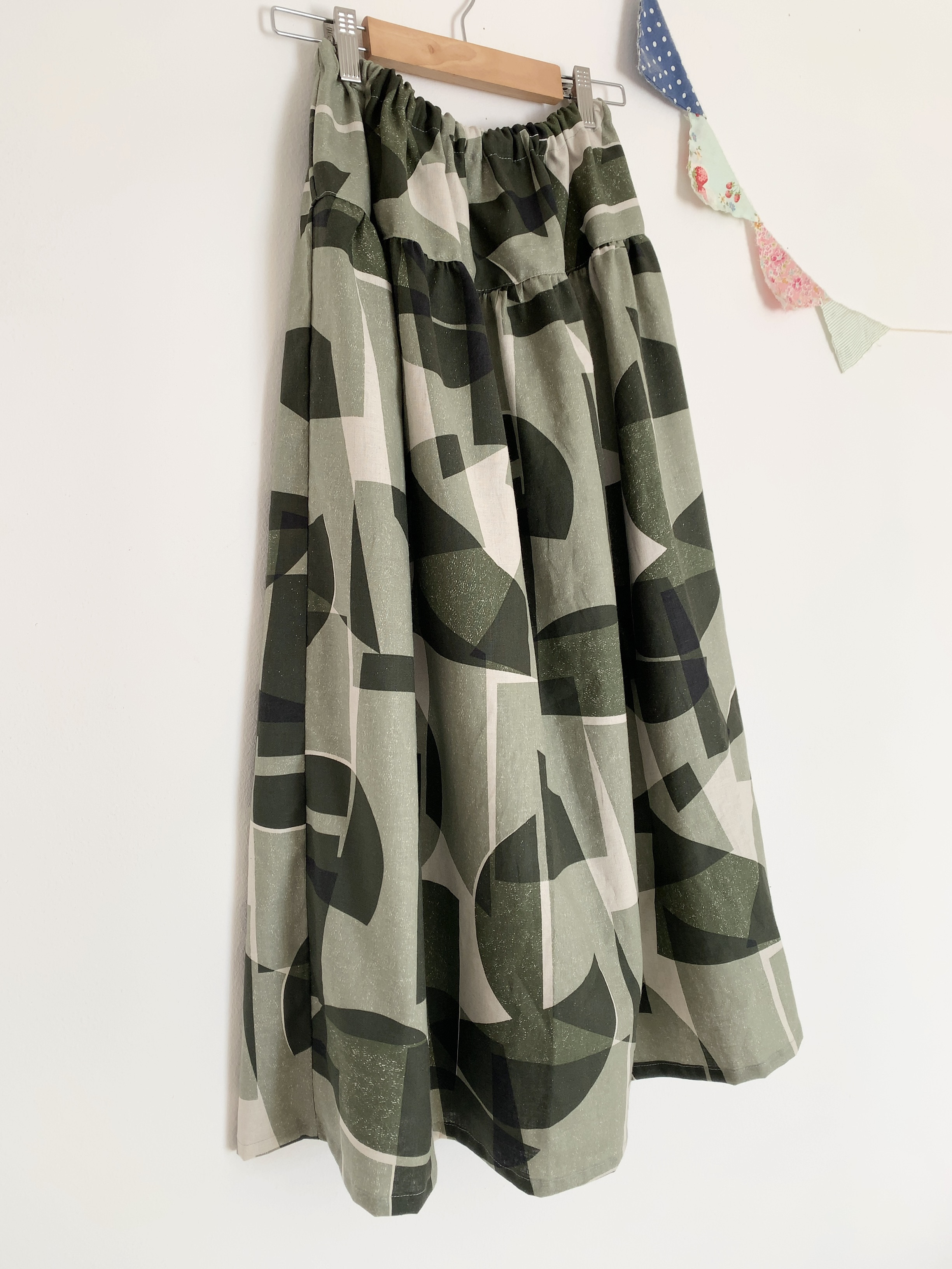 ＊geometric print♪綿麻マキシティアードスカート(green)＊