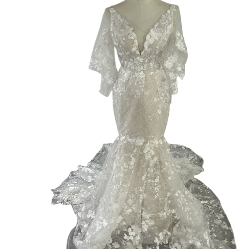 ウェディングドレス マーメイドライン ふわふわ袖 贅沢な小花総レース  