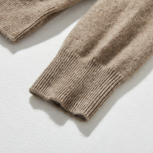 やわらかい繊維から生まれる最高の心地良さ カシミヤ100％ ボトル