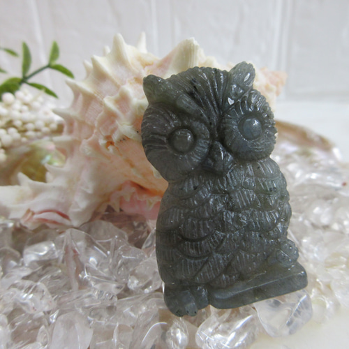 天然石彫刻 ラブラドライト ロッククリスタル 虎目石 梟 置物 M R7422