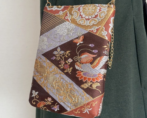 366 帯リメイク　華やかな孔雀のふっくらショルダーバッグ　匿名配送 366 帯リメイク 華やかな孔雀のふっくらショルダーバッグ 匿名