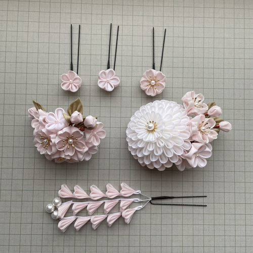 桜 髪飾り&ゆれる ピアス セット コサージュにも つまみ細工