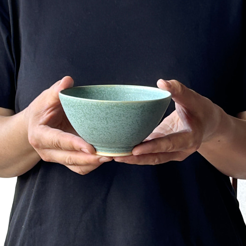青緑色 陶器 茶碗・めし碗 青銅釉飯碗 陶器 茶碗・めし碗 しもつけ窯 通販 18239965｜Creema
