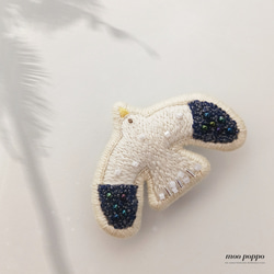 かもめの刺繍ブローチ ブローチ moo poppo 通販 18240318｜Creema