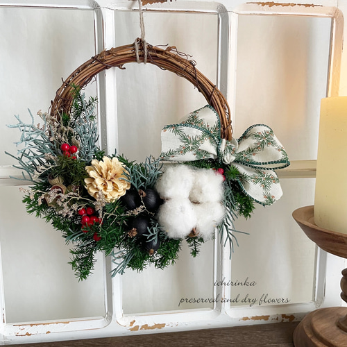 ドライフラワー☆クリスマスローズのハーフリースシンプル大人のコニファー