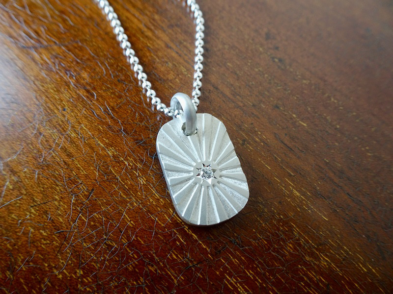 仁尾彫金『一つ星ダイヤ太陽のプレート2』ハンドメイド323 17,430円