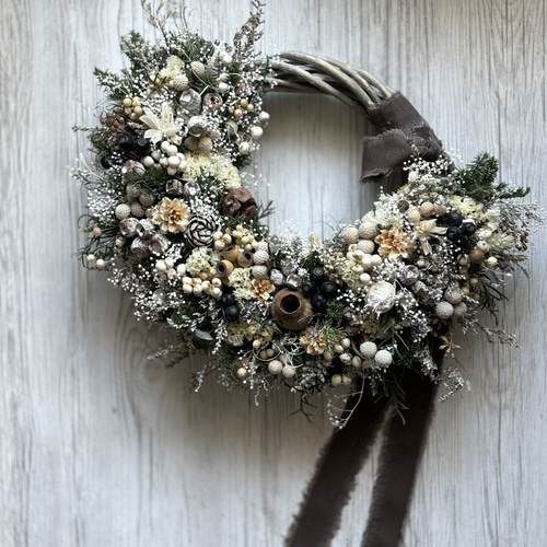 専用＊グリーン＆木の実 ドライフラワーリース 専用＊グリーン＆木の実 ドライフラワーリース 専用＊木の実とグリーン