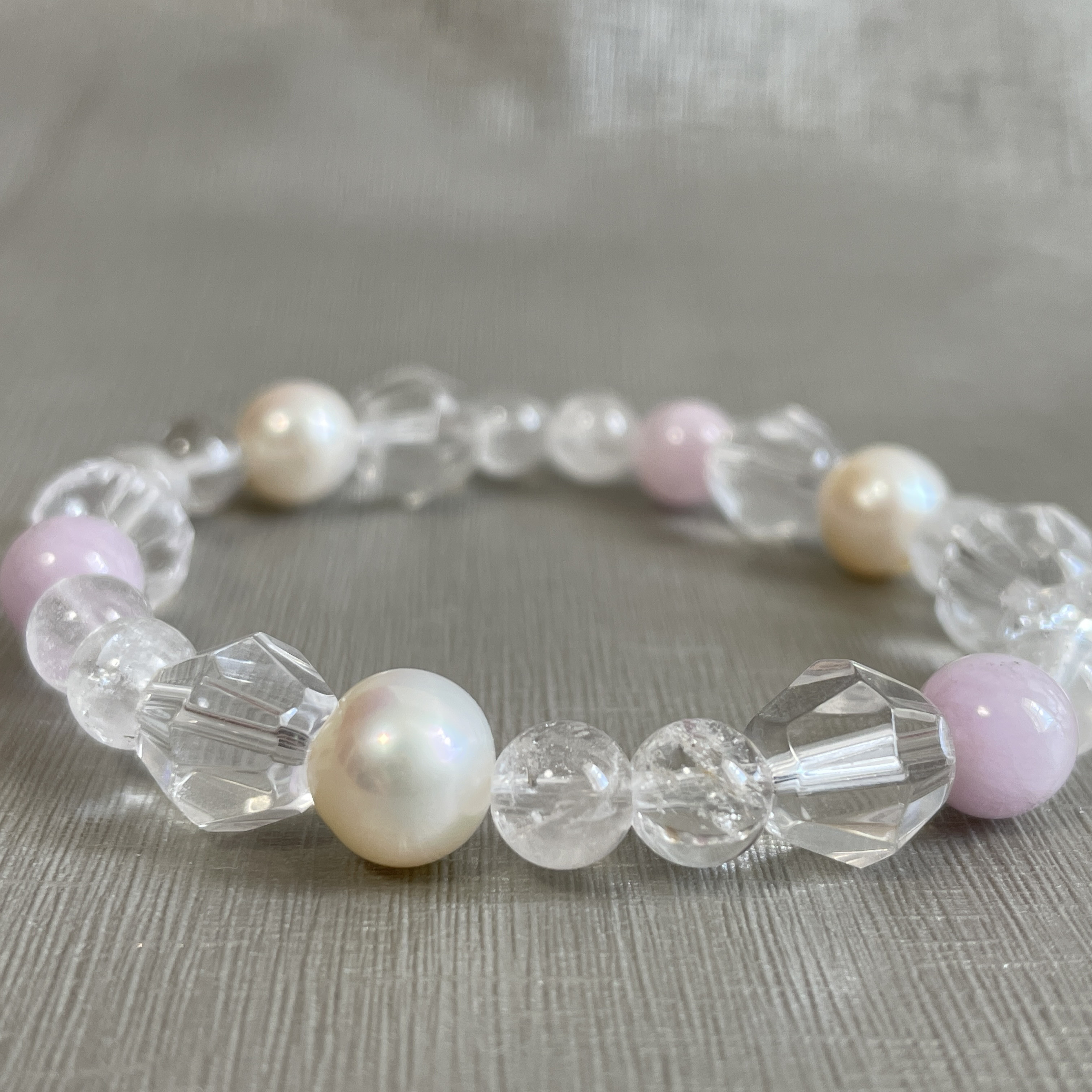 【数量限定】163.   9月誕生石 クンツァイトの天使ブレスレット