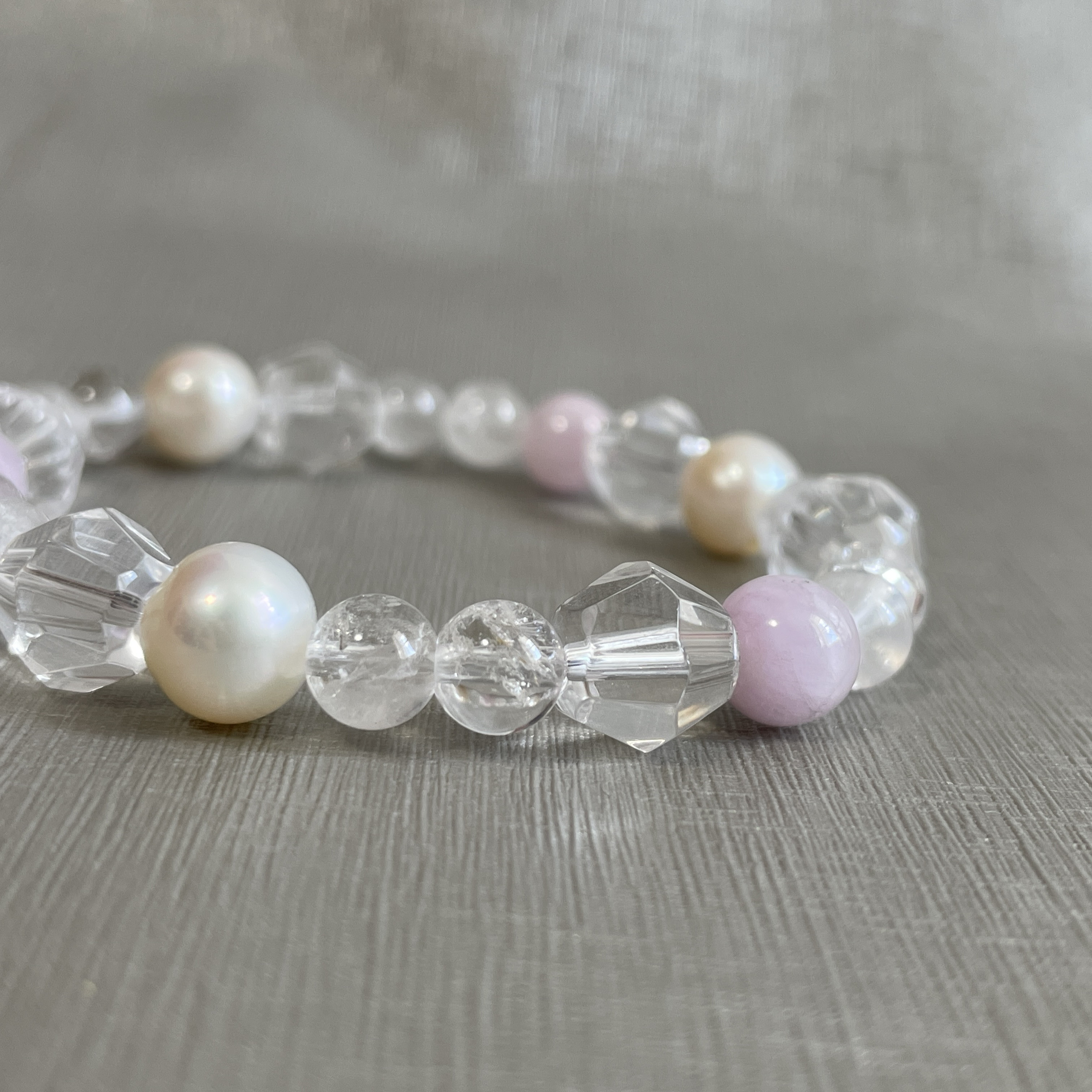 【数量限定】163.   9月誕生石 クンツァイトの天使ブレスレット