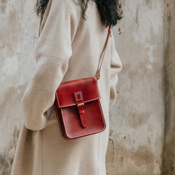 ☆1個限りキャンペーン中！☆本革手作りのレザーショルダーバッグ