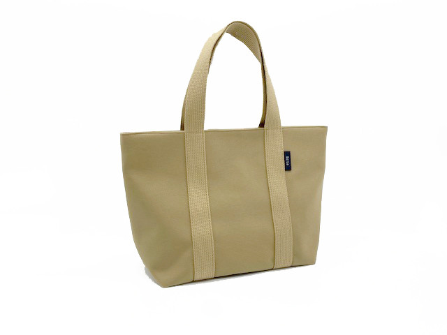 シンプルなのに収納上手さん！アパレル素材のトートバッグ（S)