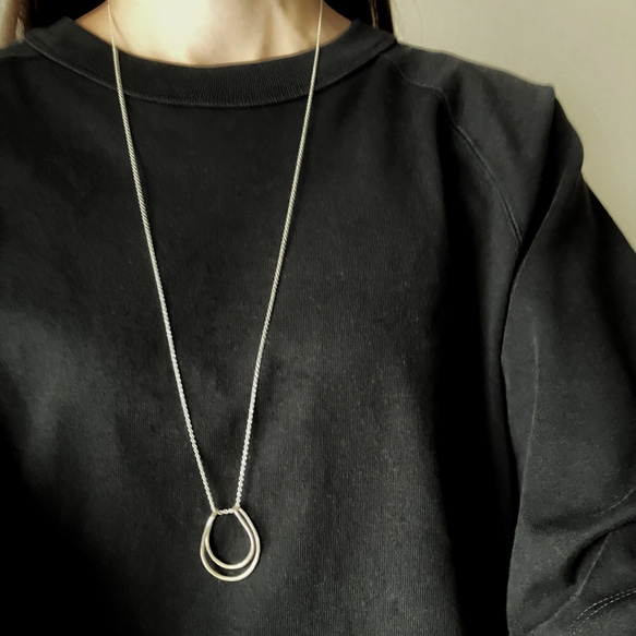 コーデのアクセントに＊ニュアンスフープのロングネックレス　75cmチェーン　silver925 12枚目の画像