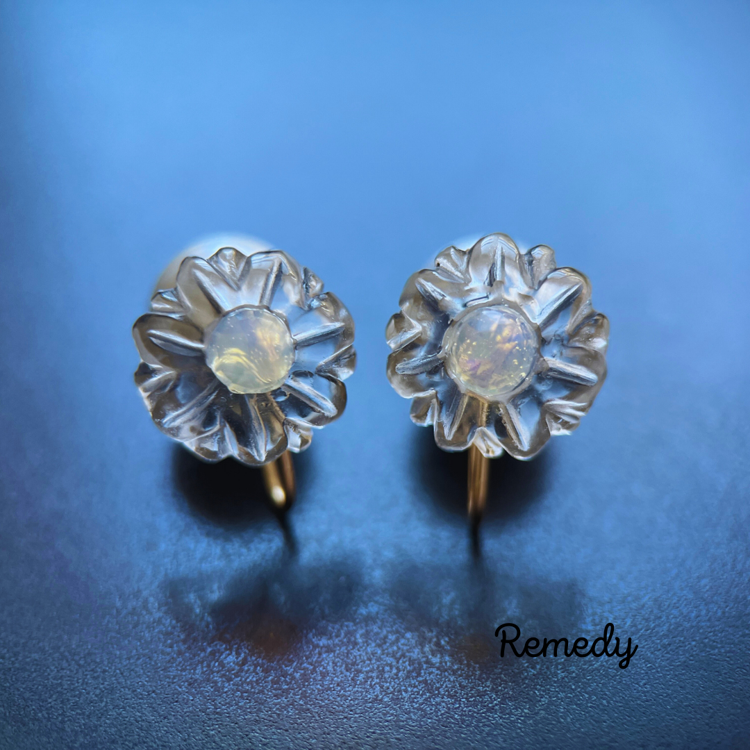 【フィオーレ】2Way☆彡ローズカットオパールと水晶のイヤリング〜10月誕生石/4月誕生石/6月誕生石