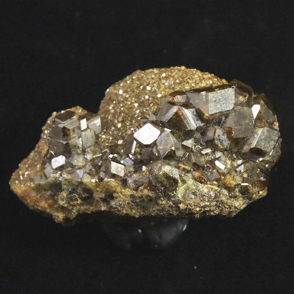 ロシア産 アンドラダイトガーネット ブラウン 52mm原石 52.6g #87688