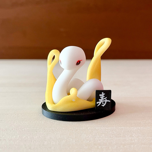 寿印 スケボーだるま CIBONE スケボー達磨 へび 蛇 ソフビ フィギュア 干支の置物 巳年 水操る白蛇【干支 巳 ヘビ へび かわいい おしゃれ