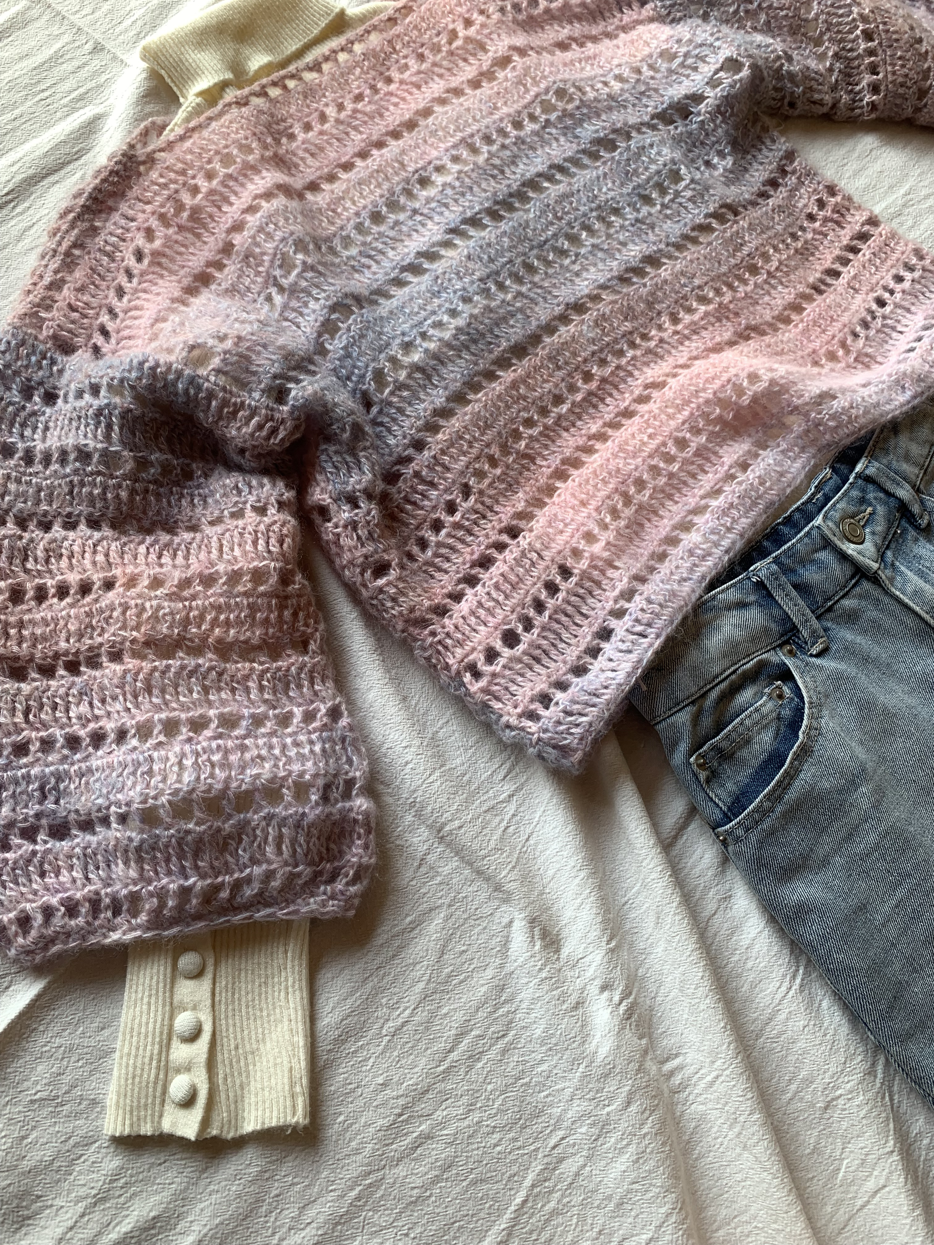 ふわふわグラデーションセーター【七分袖】ピンク系　　　【送料無料】