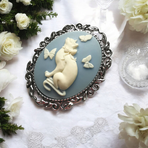 カメオ CAMEO ブローチ 2WAY ヴィンテージ 美品 です（ケース