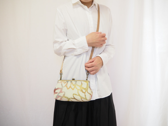 スマホも収納　がまぐちお財布ポーチ≪カラフルシェイプフラワー≫ 9枚目の画像