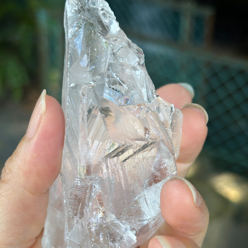 虹入り！ヒマラヤ水晶原石☆インド産☆瀧川神社にて浄化☆98mm！199g