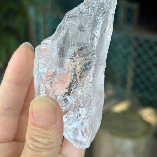 ヒマラヤ水晶 原石 大型結晶 虹入り 天然石 パワーストーン 虹入り！ヒマラヤ水晶原石☆インド産☆瀧川神社にて浄化☆98mm！199g