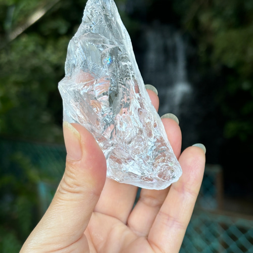 虹入り！ヒマラヤ水晶原石☆インド産☆瀧川神社にて浄化☆98mm！199g