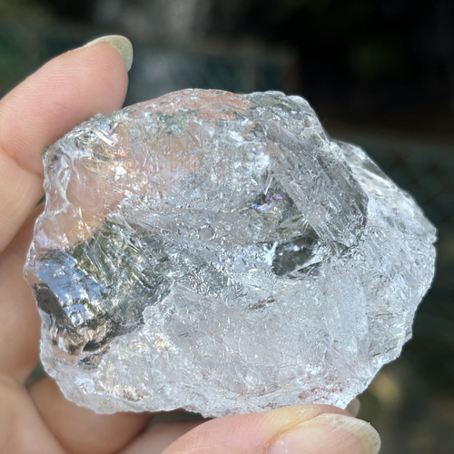 虹入り！ヒマラヤ水晶原石☆インド産☆瀧川神社にて浄化☆70mm