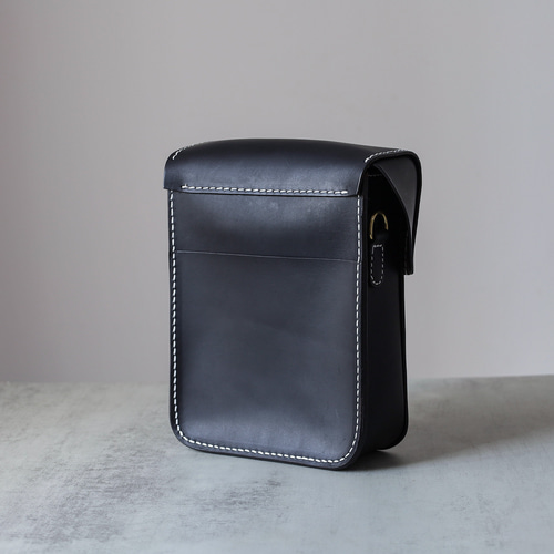 ハンドメイドショルダーバッグ☆MECHANページです♪ 3D MY DOGGY ペインティングショルダーBAG (SILVER) CQ-46531