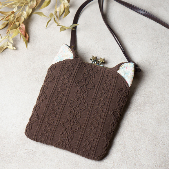 ミルクチョコ・猫耳スマホショルダー 2枚目の画像