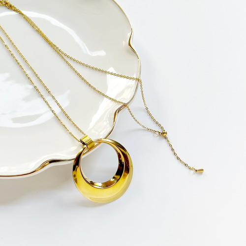 長さ選べる大きなリングチャームネックレス／ゴールド ネックレス