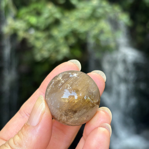 【虹入り】ガーデンクォーツ スフィア 高品質]ガーデンクォーツ丸玉/ガーデン水晶スフィア（球体直径