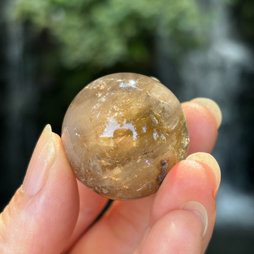 【虹入り】ガーデンクォーツ スフィア 高品質]ガーデンクォーツ丸玉/ガーデン水晶スフィア（球体直径