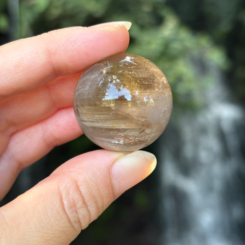 【虹入り】ガーデンクォーツ スフィア まるで綺麗な海底！！ 虹入り・超高品質 ガーデンクオーツ